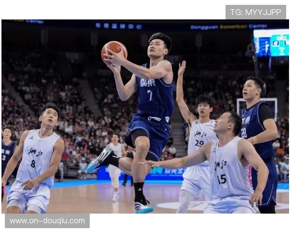 广东男篮击败浙江队，时隔12年再夺全运会成年组冠军